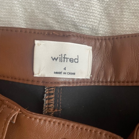 Melina Pant
High-waisted, Vegan Leather pants, regular length - Picture 5 of 6